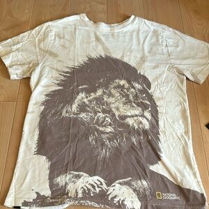 Lion National Geographic Shirt from Disney Adult M